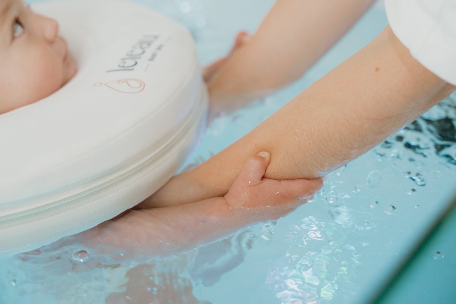 Stokes Croft x Leteau - Exclusive Mother's Day Float & Mini Photo Session